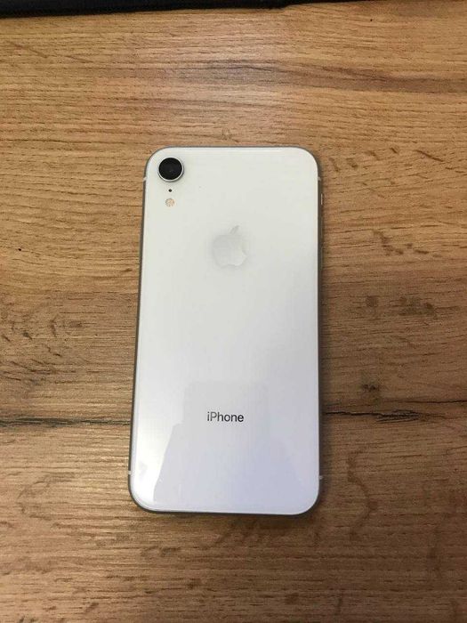 iPhone XR 128gb с нюансами
