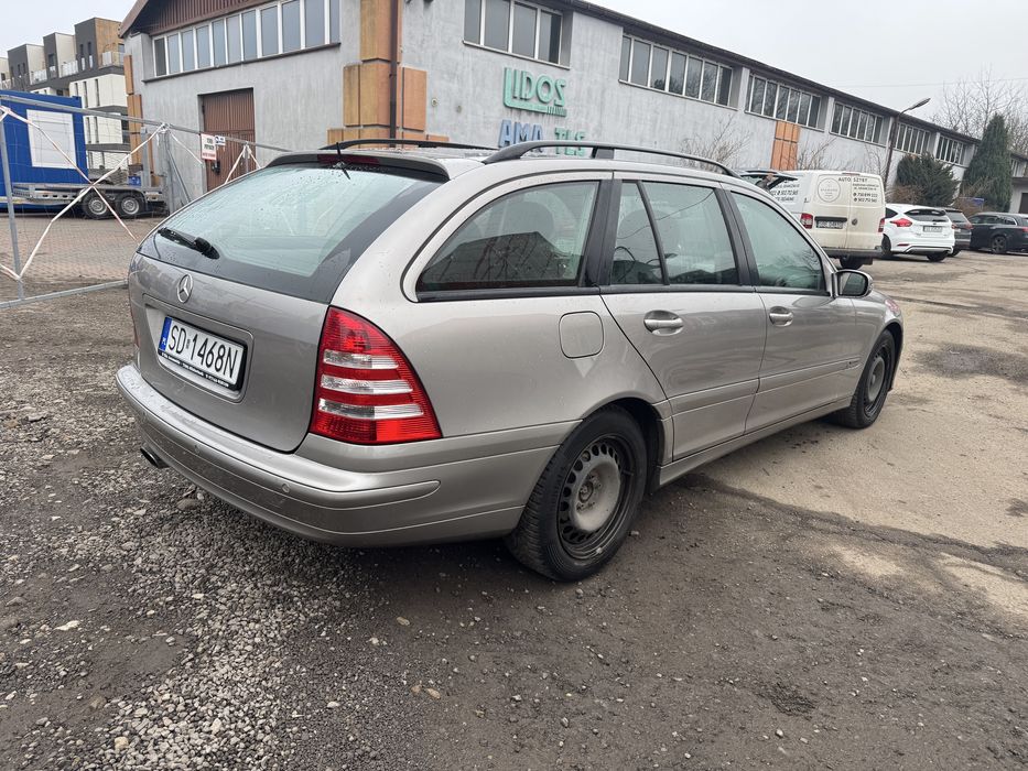 Mercedes Benz C- klasa W203 C200