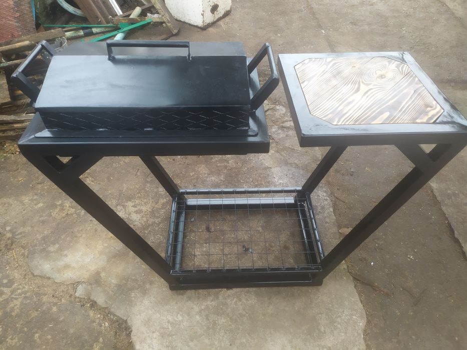 Сьёмный мангал со столиком