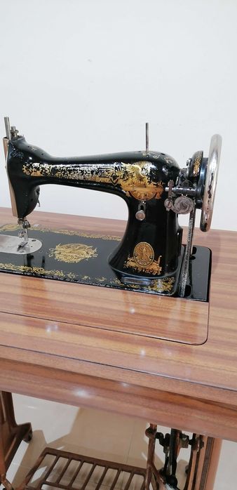 Máquina de costura Singer