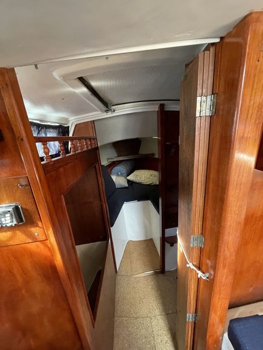 Яхта парусная Jaguar 27