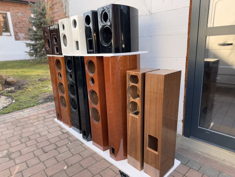 Obudowy do kolumn glosnikowych piano lakier