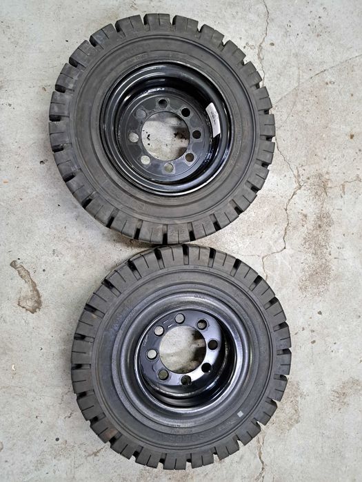 Koła do wózka widłowego Toyota, opona pełna 7.00-12 Solideal - nowe