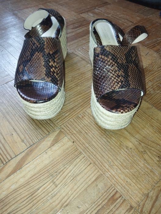 Sandálias Zara número 37