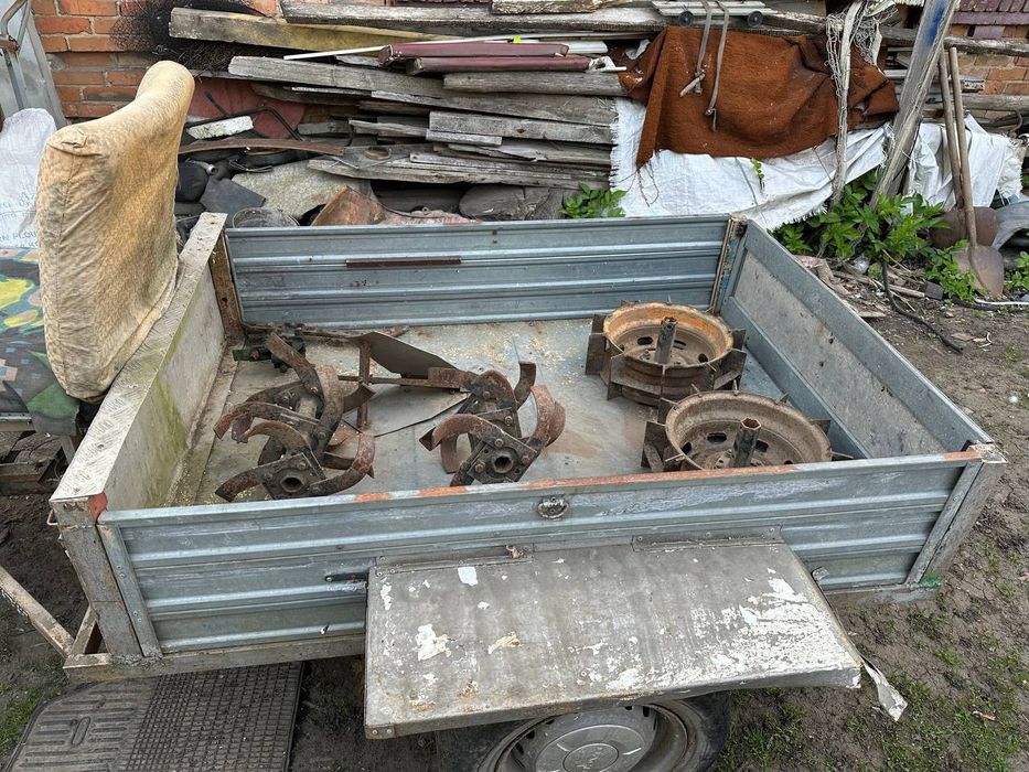 Продам мотоблок в комплекті