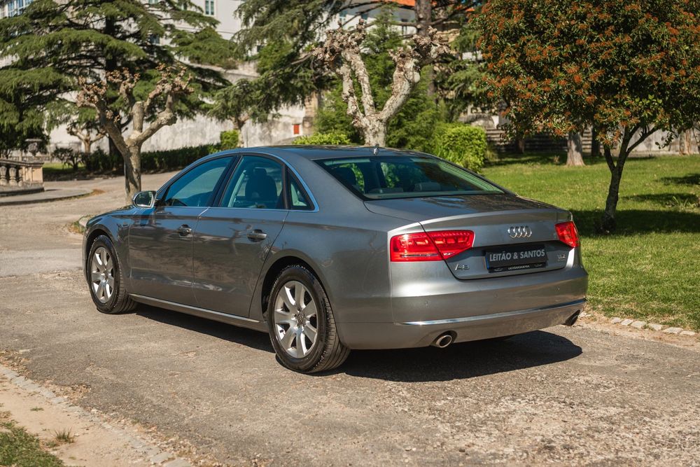 Audi A8 3.0 TDI DPF clean quattro tiptronic