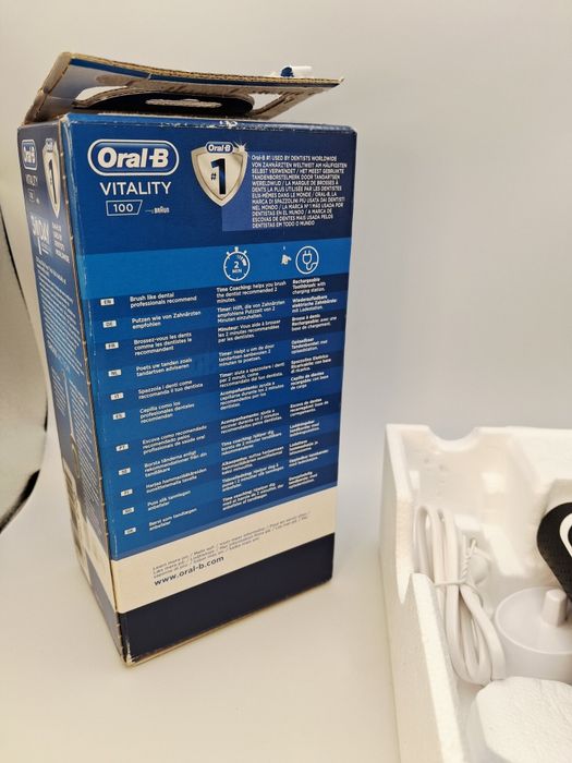 Oral-B Vitality 100 szczoteczka elektryczna