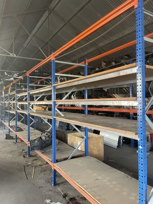 Estantes parteleiras  varios tamanhos e pesos