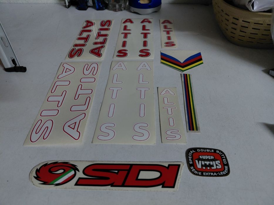 Autocolantes Altis originais