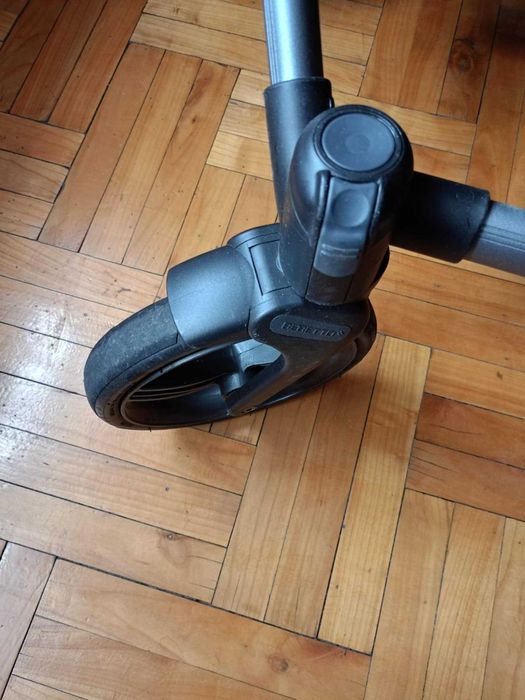 Sprzedam wózek dziecięcy.