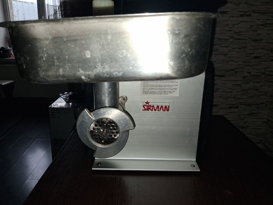 Промислова м'ясорубка TC8 Vegas Sirman (220В, 70 кг/год.)