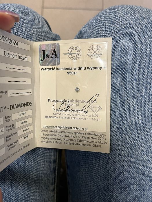 Diament luzem 0,24 ct | Brylant | Certyfikat | SI1 | J