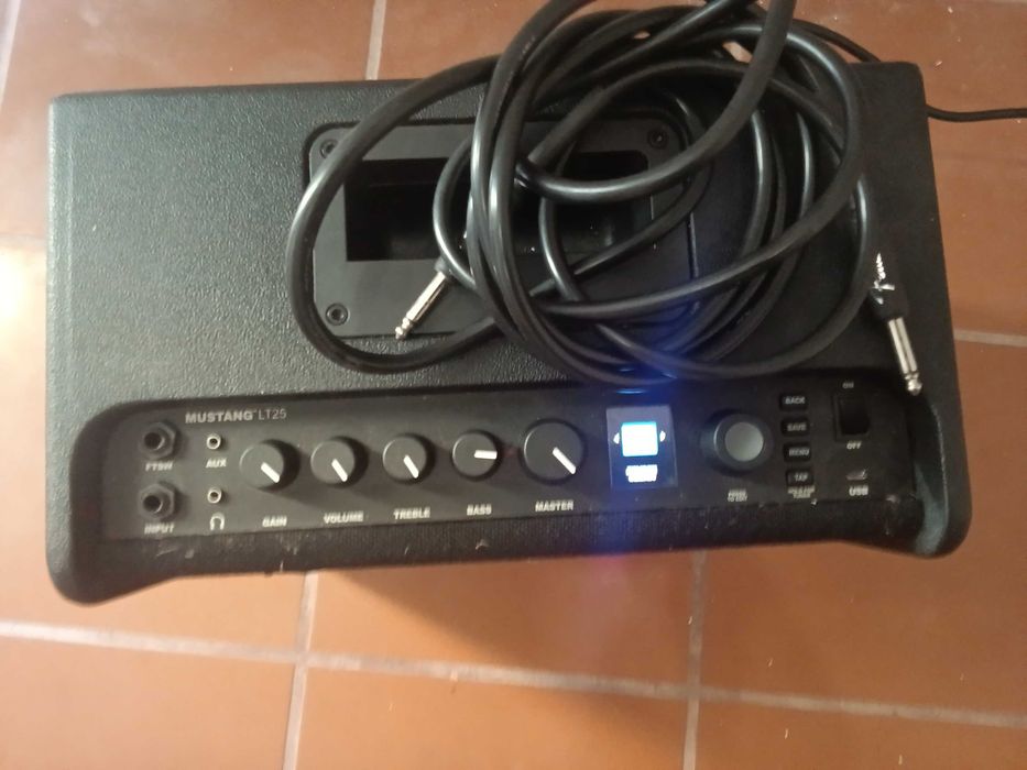 Amplificador Fender Mustang lt25