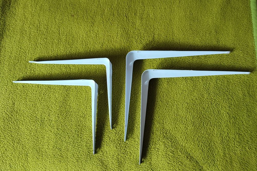 Кронштейни для полиць- тримачі