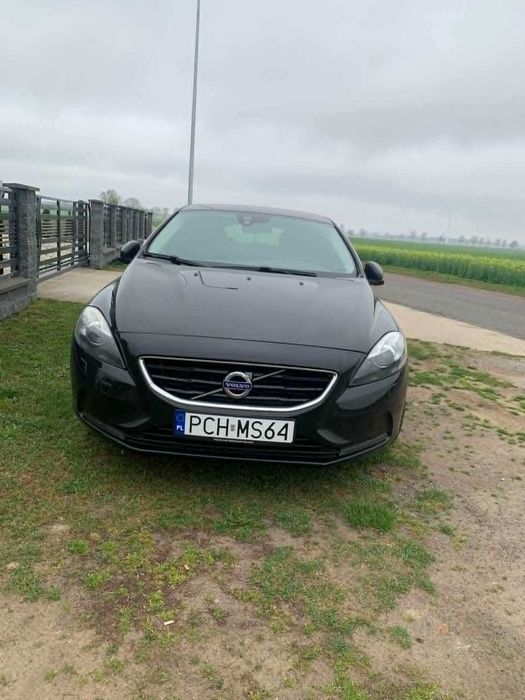 Volvo v40 D2 2015