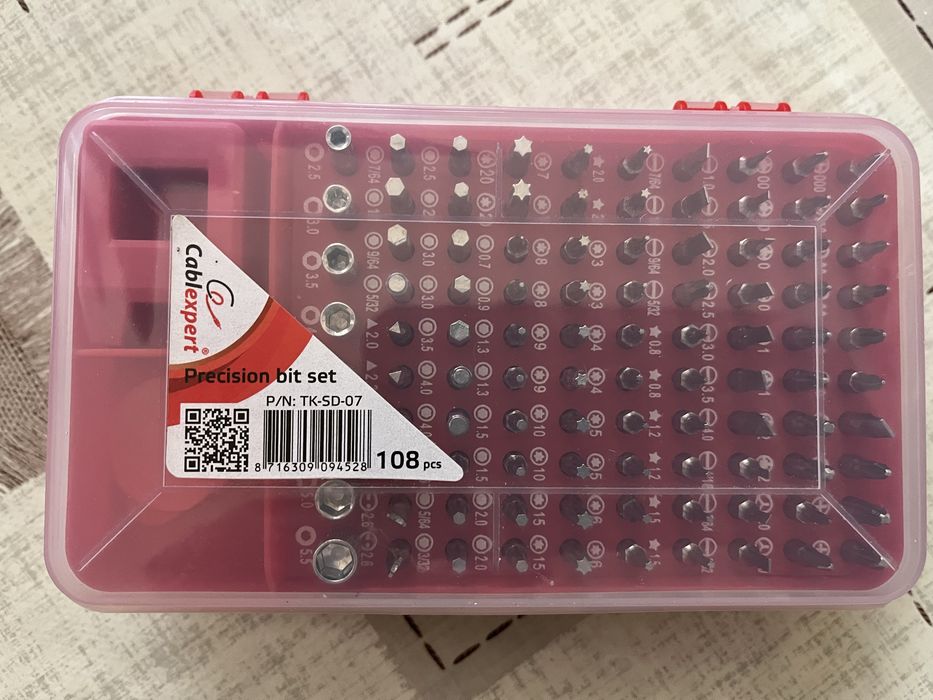 Zestaw precyzyjnych śrubokrętów