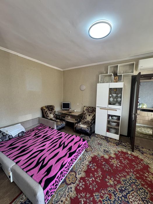 Продам 2-к квартиру на Ген.Ватутіна/кінотеатр Родина (3-359-936 ОФ)