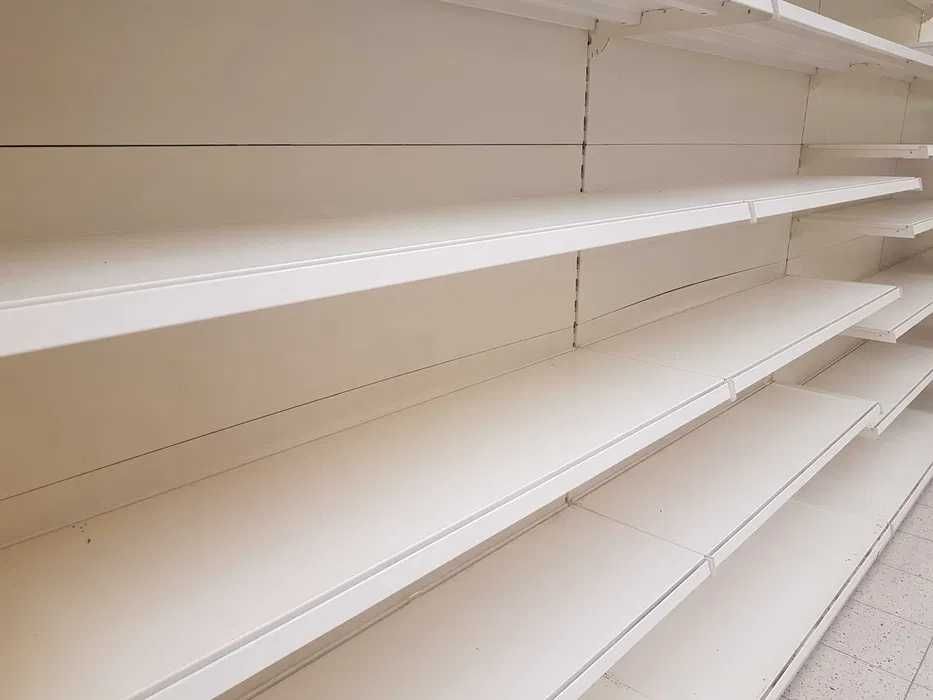 regały przyścienne metalowe modułowe sklepowe meble magazynowy