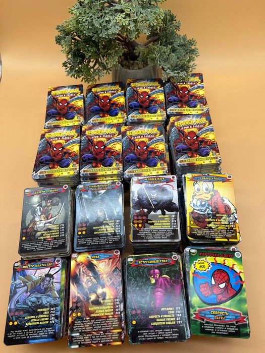Бустерные карточки человек паук герои и злодеи коллекционные spider