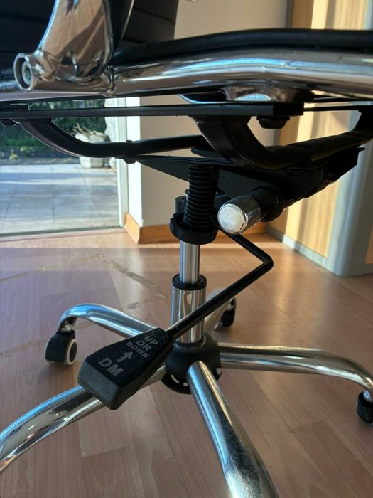 conjunto 2 cadeiras escritório, de rodas, altura ajustável, reclinável