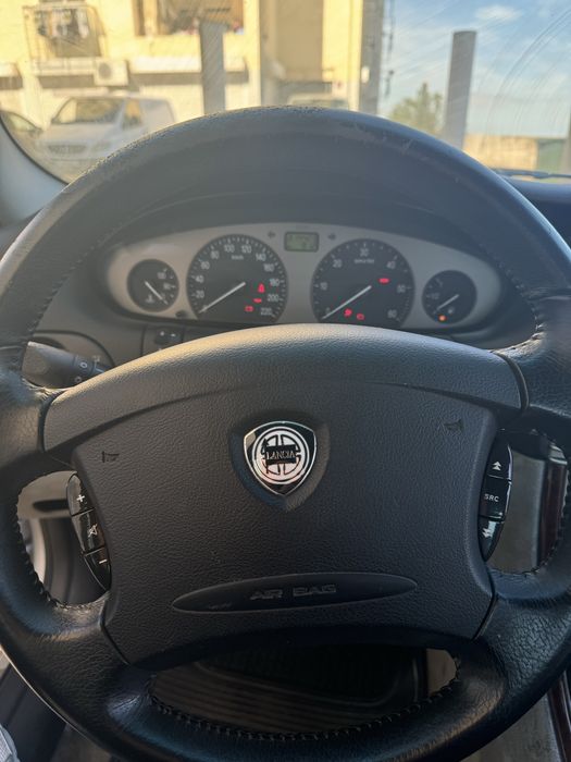 Lancia lybra 1.9 gásoleo 2002