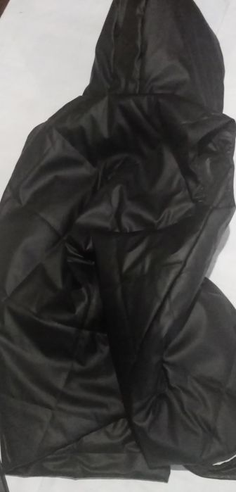 Жилетка стильна тепла