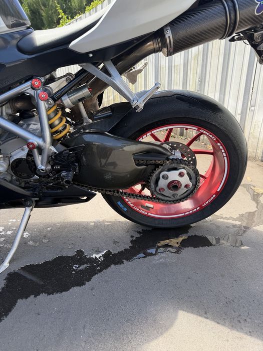 Vendo a minha Ducati 848 evo impecavel