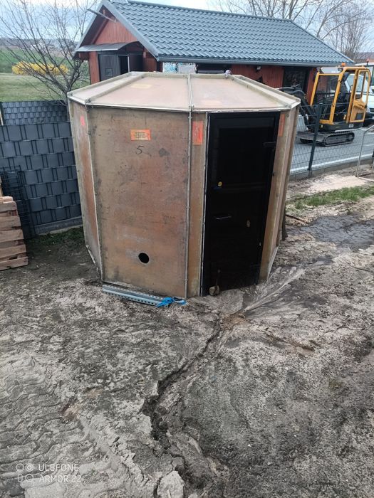 Sprzedam domek na narzędzia