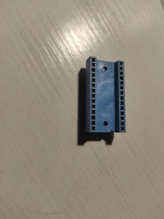 Панелька DIP28 pin широка