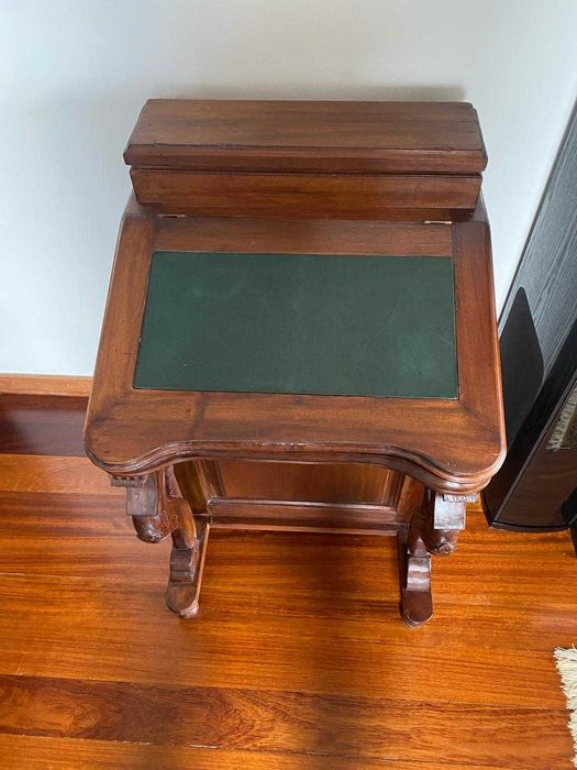 Escrivaninha Davenport