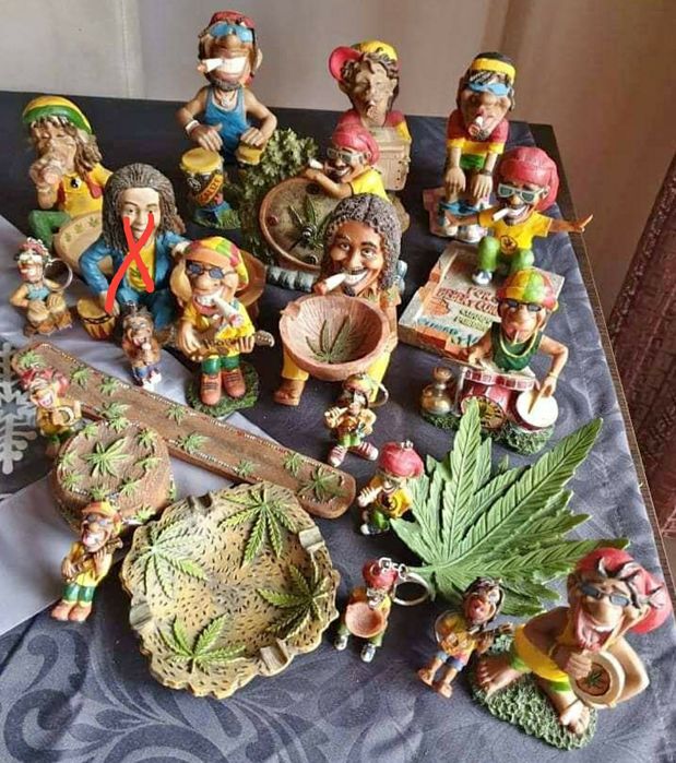 Cinzeiros, bonecos, relógio, caixa+suporte incenso Rastaman Bob Marley
