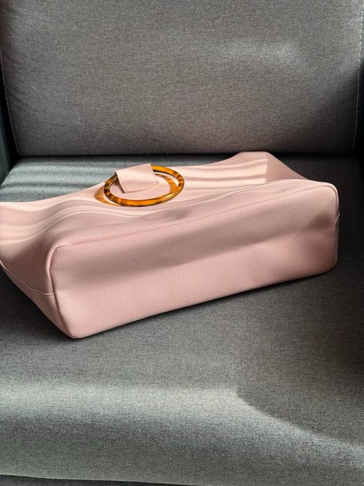 Жіноча сумка Vince Camuto