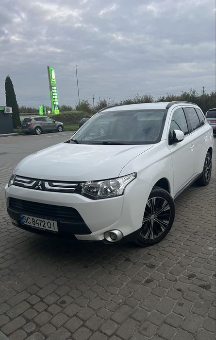 Mitsubishi Outlander 2012