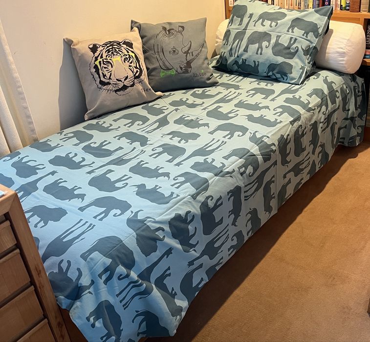 2 capas edredão com 2 fronnhas + 2 capas almofadas