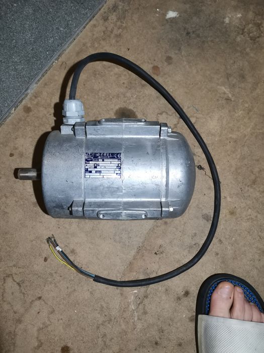 Silnik elektryczny 0,75 kW, 0,55kW