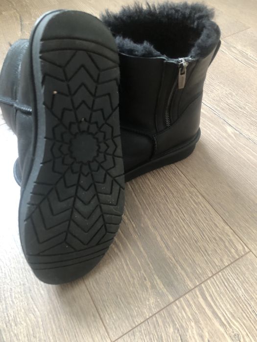 UGGI, УГИ , теплая зимняя обувь