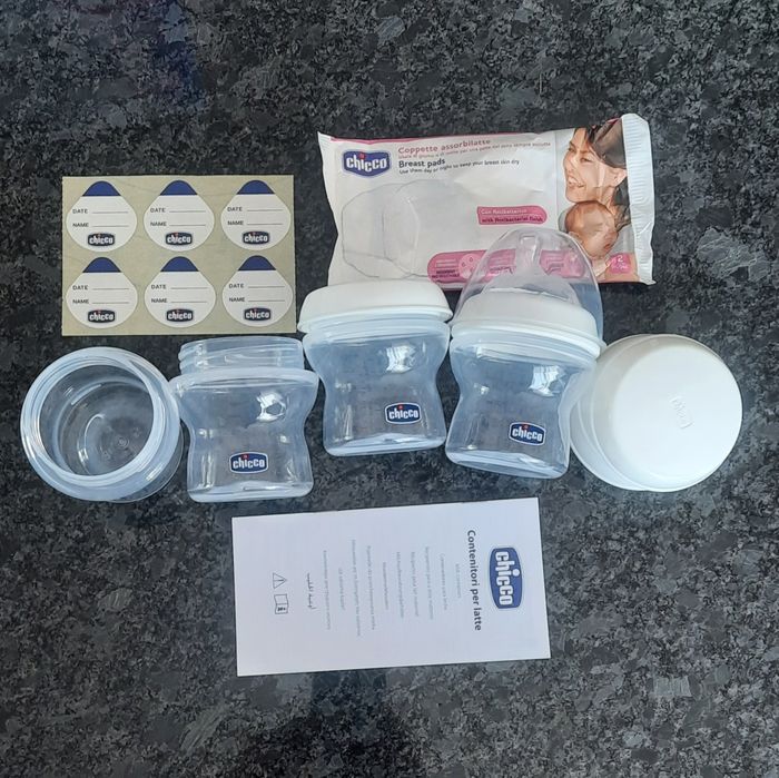 CHICCO pojemniki na mleko 4 x 150 ml + smoczek z nakrętką