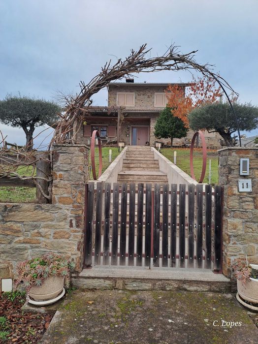 Vivenda Rústica/Moderna