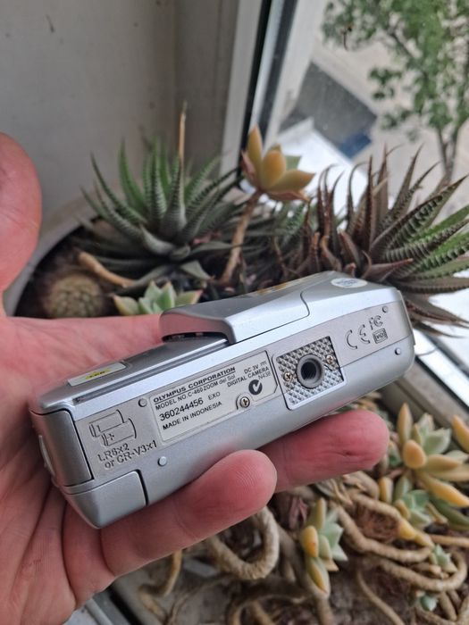 Цифровой фотоаппарат Olumpus C-460 Zoom del Sol + подводный бокс.