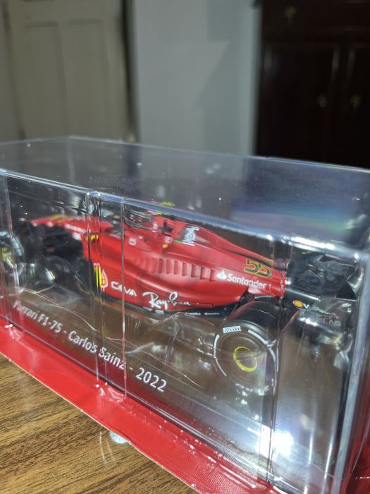 Ferrari F1-75 Carlos Sainz 1:24 Planeta DeAgostini – Nova, Selada