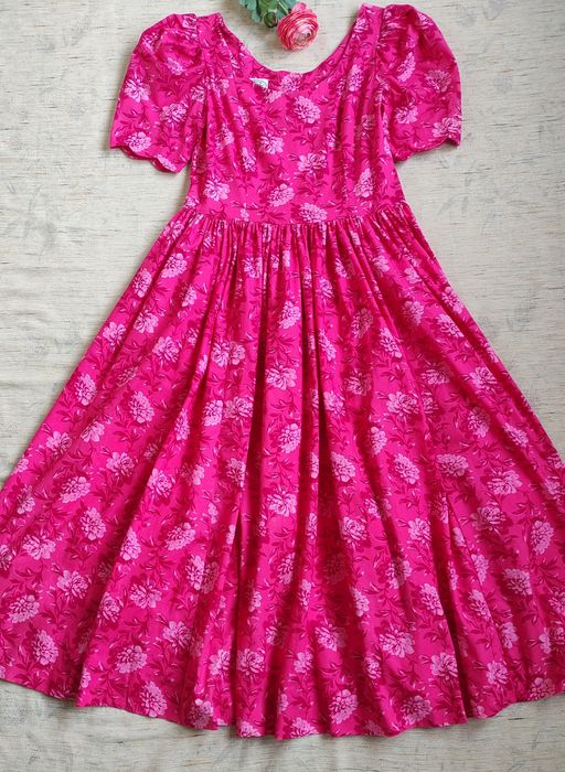 Вінтажна довга сукня laura ashley