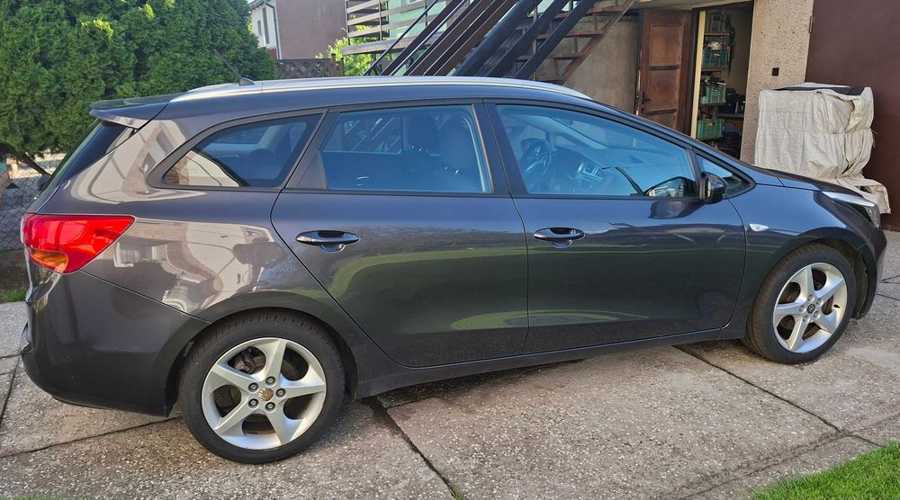 Kia Ceed Kombi 1,6 2015 r.