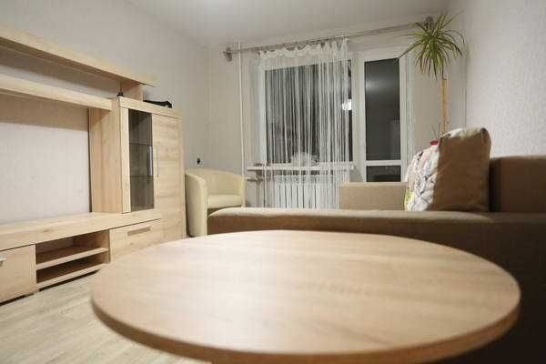 Продам 1 ком. квартиру на ж/м Красный Камень. Кирпич. Газ!