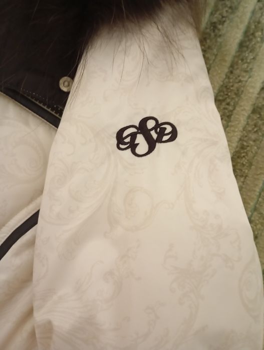 Продам куртку  в очень хорошем состоянии