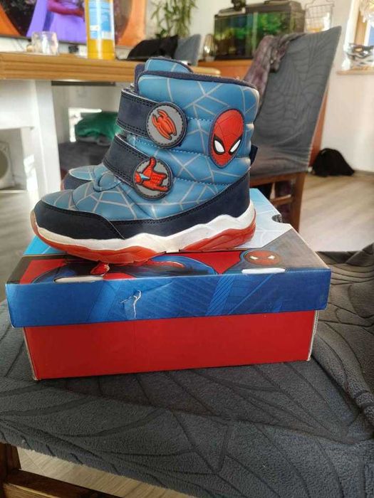 Buty dla chłopaka 27