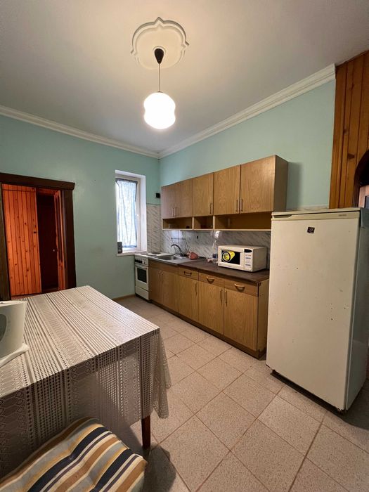 Продаж! Два будинки в жилому стані + гараж