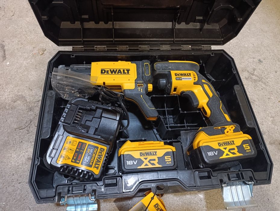 Wkrętarka taśmowa akumulatorowa DeWalt
