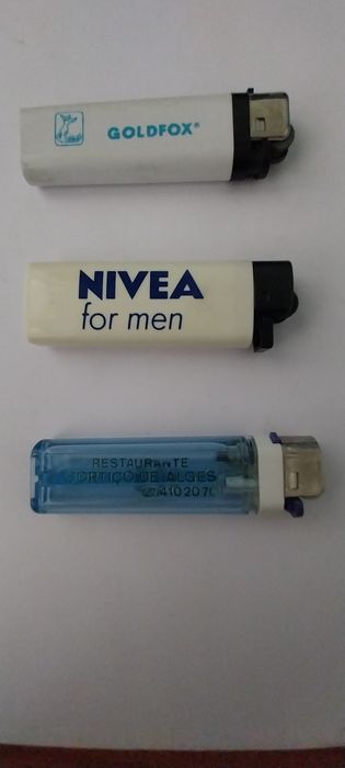 Isqueiros variados anos 80 a partir de