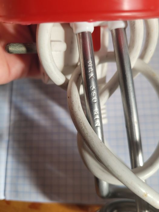 Grzałka elektryczna turystyczna ze szklanką w pokrowcu