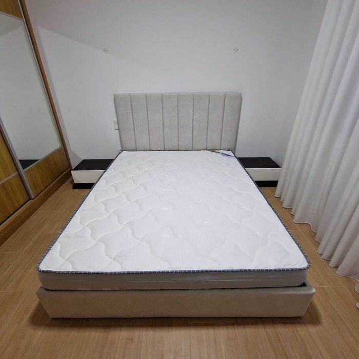 Camas De Casal Estofadas ALTA GAMA - MODELO GOMOS - Top de Gama 190x140m Estrado Incluído!!